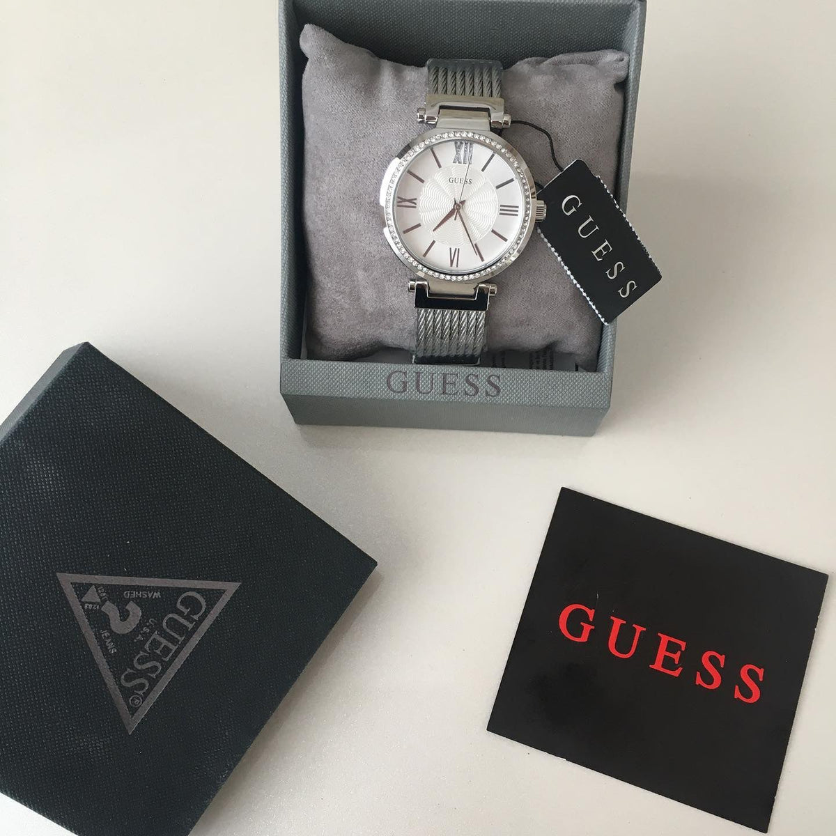 Montre Guess Femmes W0638L1
